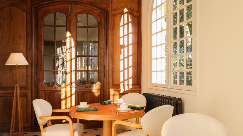 <b>La Bastide Restaurant</b>. Images powered by <a href="https://www.leonardoworldwide.com/" title="Leonardo Worldwide" target="_blank">Leonardo</a>.