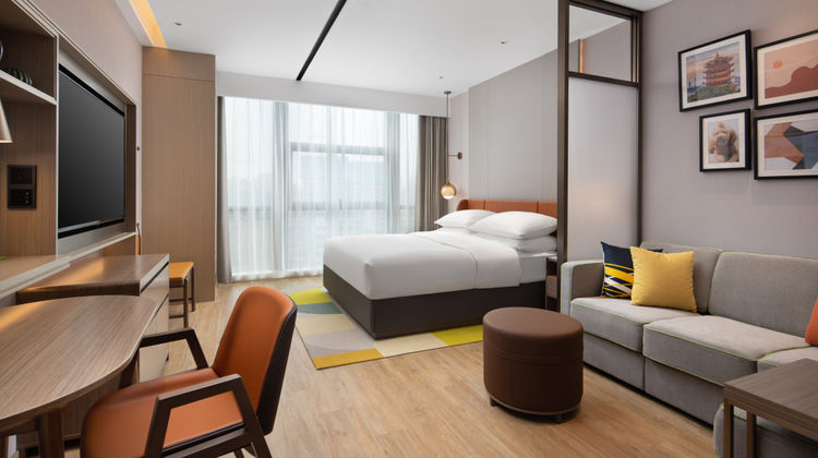 Home2 Suites by Hilton Wuhan Xudong Room