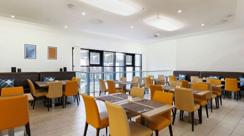 <b>Four Points Flex Salzburg Messe Restaurant</b>. Images powered by <a href="https://www.leonardoworldwide.com/" title="Leonardo Worldwide" target="_blank">Leonardo</a>.