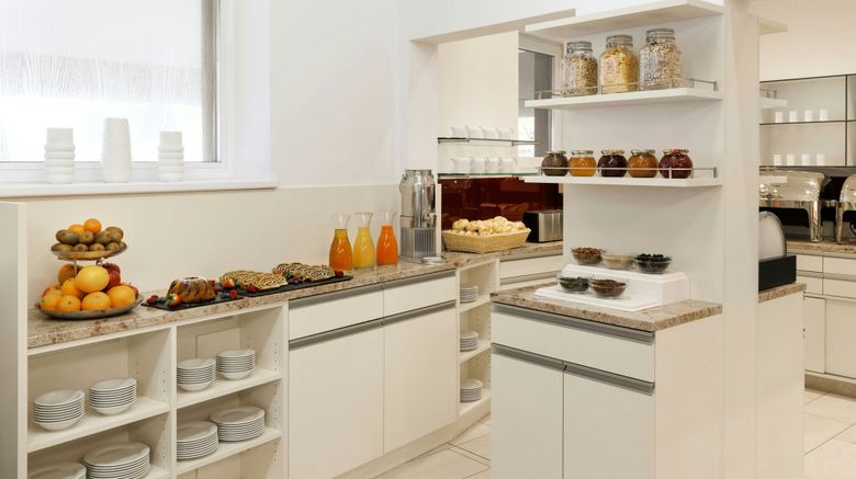 <b>Four Points Flex Salzburg Messe Restaurant</b>. Images powered by <a href="https://www.leonardoworldwide.com/" title="Leonardo Worldwide" target="_blank">Leonardo</a>.