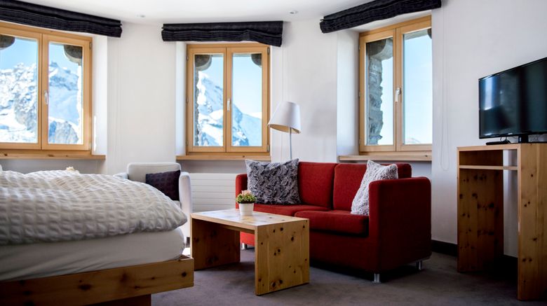 <b>3100 Kulmhotel Gornergrat Suite</b>. Images powered by <a href="https://www.leonardoworldwide.com/" title="Leonardo Worldwide" target="_blank">Leonardo</a>.
