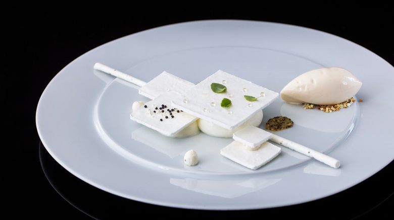 <b>Maison Decoret Restaurant</b>. Images powered by <a href="https://www.leonardoworldwide.com/" title="Leonardo Worldwide" target="_blank">Leonardo</a>.