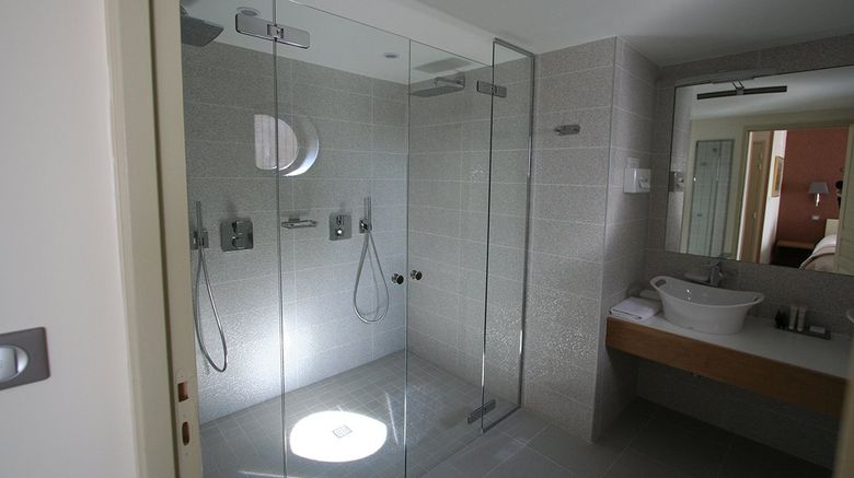 <b>Auberge des Glazicks Room</b>. Images powered by <a href="https://www.leonardoworldwide.com/" title="Leonardo Worldwide" target="_blank">Leonardo</a>.