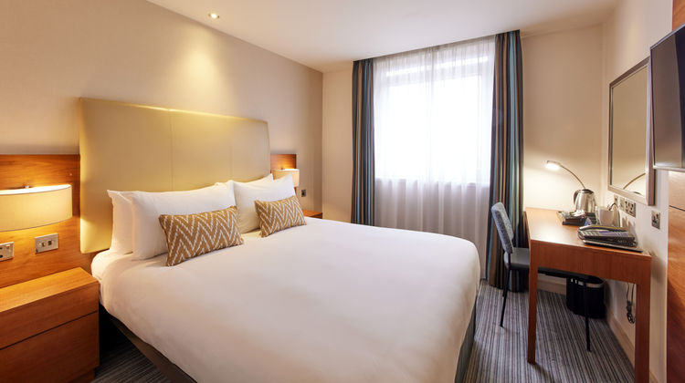 Thistle Kensington Gardens Room
