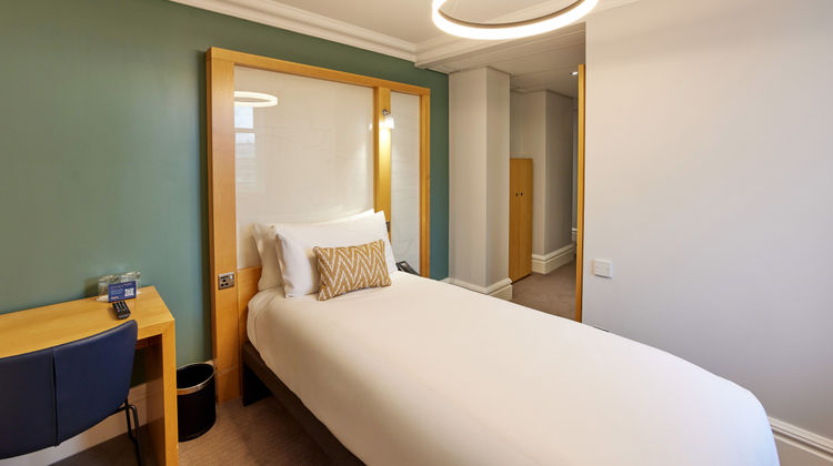 Thistle London Park Lane Room