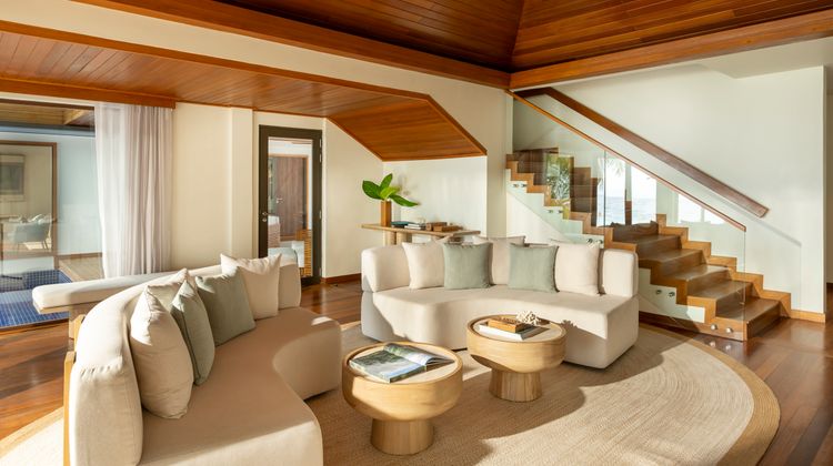 Huvafen Fushi Resort Lobby