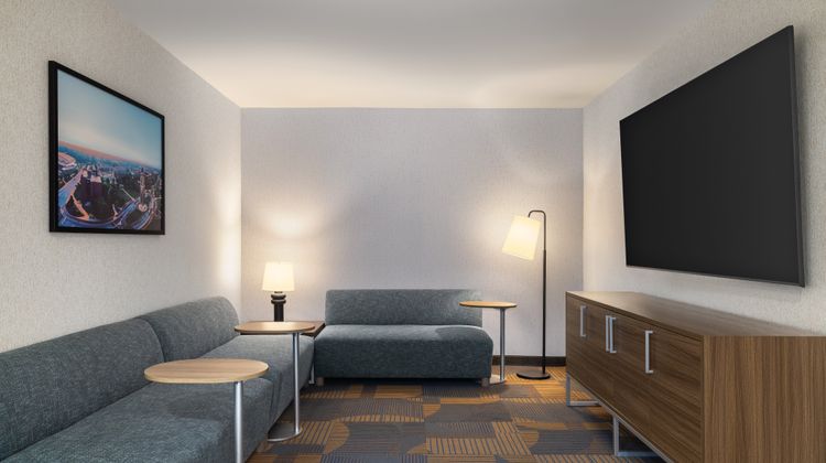 Home2 Suites by Hilton Muncie Lobby