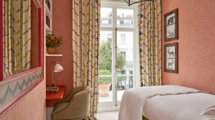 Number Sixteen Hotel Room