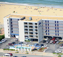 Schooner Motor Inn Exterior
