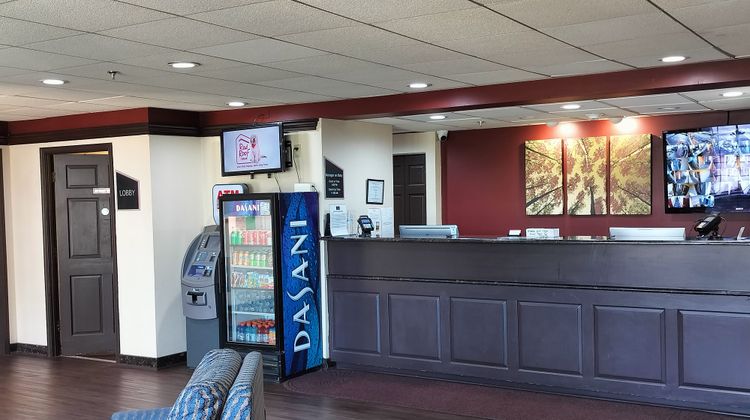 Red Roof Inn Lancaster Lobby
