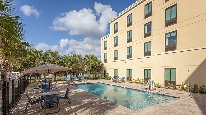 <b>Pestana Orlando Suites Lake Buena Vista Pool</b>. Images powered by <a href="https://www.leonardoworldwide.com/" title="Leonardo Worldwide" target="_blank">Leonardo</a>.
