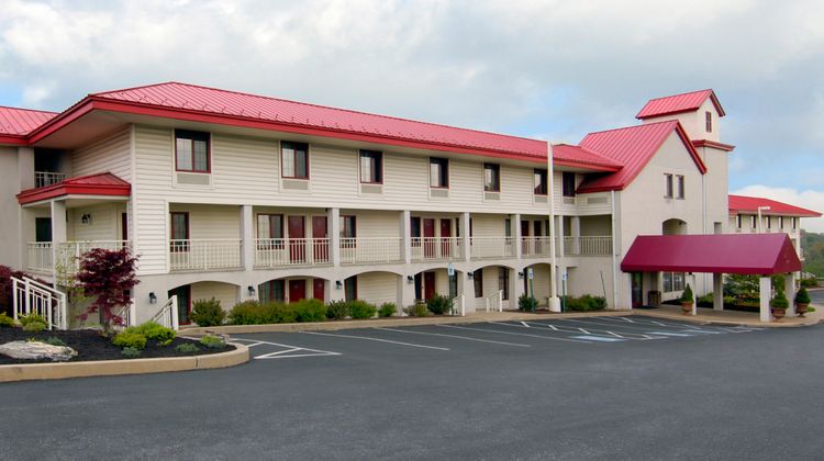 Red Roof Inn Lancaster Exterior