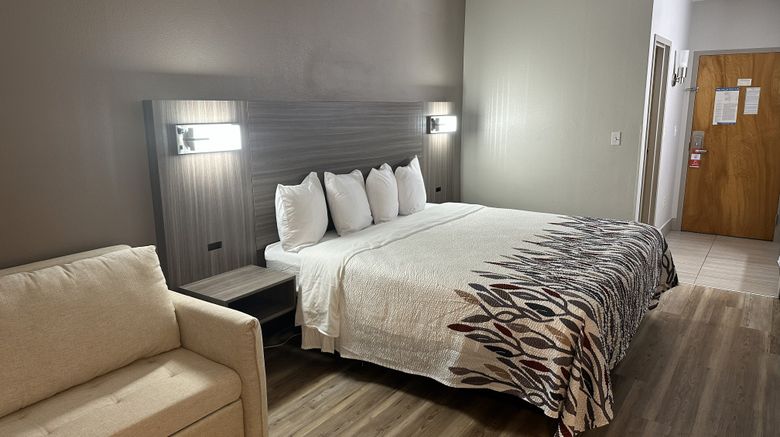 <b>Red Roof Inn & Suites Middleborough Suite</b>. Images powered by <a href="https://www.leonardoworldwide.com/" title="Leonardo Worldwide" target="_blank">Leonardo</a>.