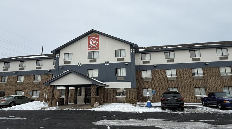 Red Roof Inn & Suites Hammond, IN Exterior