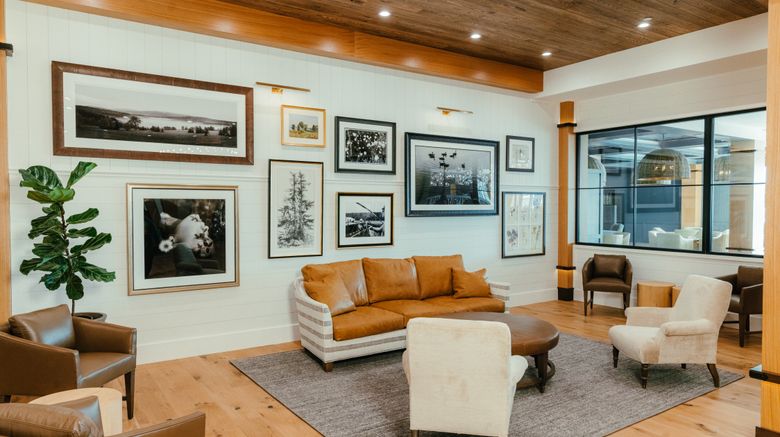 <b>Skaneateles Fields Resort & Spa Lobby</b>. Images powered by <a href="https://www.leonardoworldwide.com/" title="Leonardo Worldwide" target="_blank">Leonardo</a>.