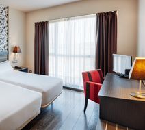 Sercotel Plaza Feria Hotel Room