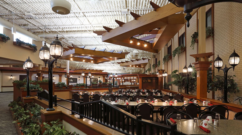 <b>Canad Inns Fort Garry Lobby</b>. Images powered by <a href="https://www.leonardoworldwide.com/" title="Leonardo Worldwide" target="_blank">Leonardo</a>.
