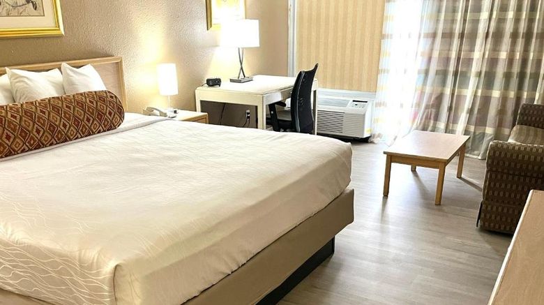 <b>Brentwood Inn Room</b>. Images powered by <a href="https://www.leonardoworldwide.com/" title="Leonardo Worldwide" target="_blank">Leonardo</a>.