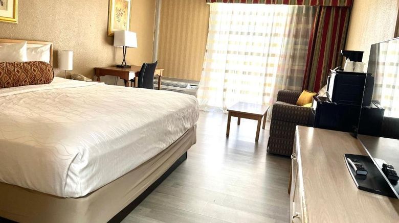 <b>Brentwood Inn Room</b>. Images powered by <a href="https://www.leonardoworldwide.com/" title="Leonardo Worldwide" target="_blank">Leonardo</a>.