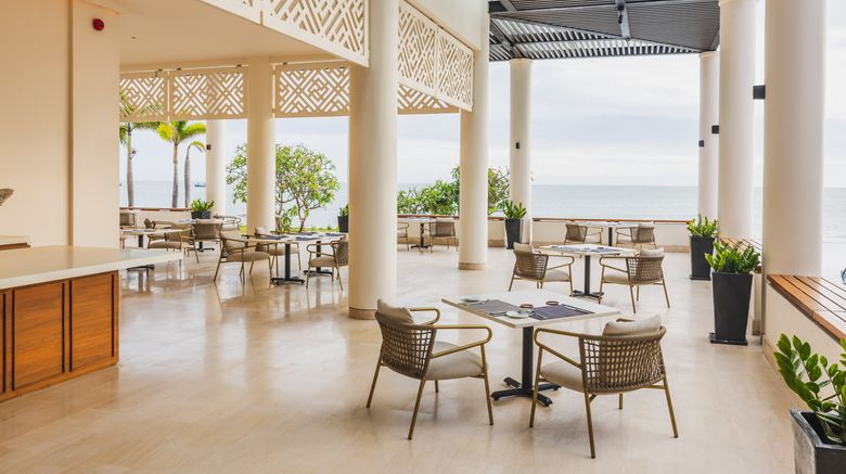 <b>Azerai Ke Ga Bay Restaurant</b>. Images powered by <a href="https://www.leonardoworldwide.com/" title="Leonardo Worldwide" target="_blank">Leonardo</a>.