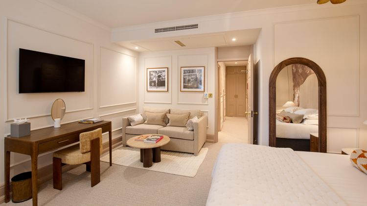 Capital Hotel, Apartments & Townhouse Restaurant