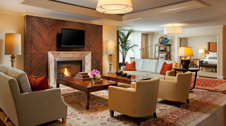 <b>Houston Grand Hotel - River Oaks Room</b>. Images powered by <a href="https://www.leonardoworldwide.com/" title="Leonardo Worldwide" target="_blank">Leonardo</a>.