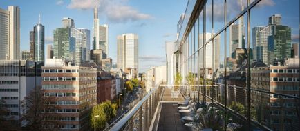 Roomers Frankfurt Central Exterior
