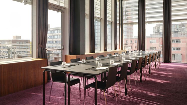 Roomers Frankfurt Central Meeting