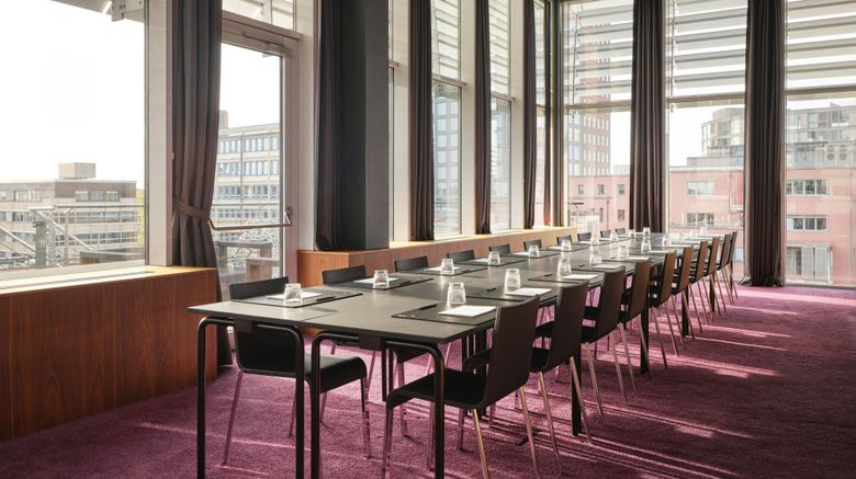 <b>Roomers Frankfurt Central Meeting</b>. Images powered by <a href="https://www.leonardoworldwide.com/" title="Leonardo Worldwide" target="_blank">Leonardo</a>.
