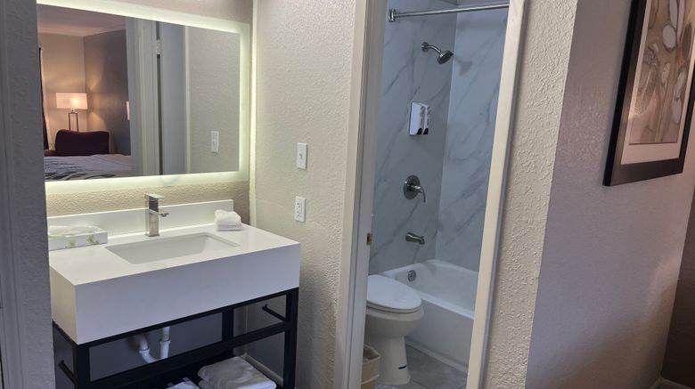 <b>Red Roof Inn Manchester, TN Room</b>. Images powered by <a href="https://www.leonardoworldwide.com/" title="Leonardo Worldwide" target="_blank">Leonardo</a>.