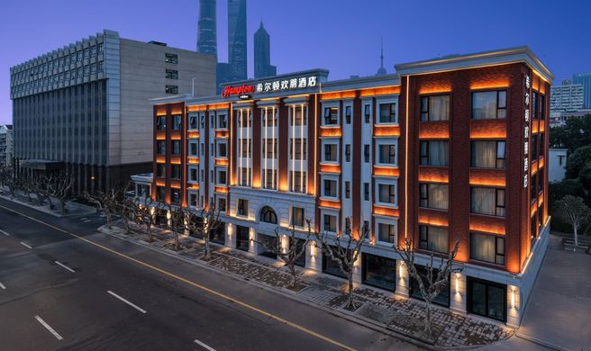 Hampton Inn Shanghai Lujiazui Yinding Exterior