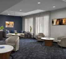 Courtyard by Marriott Airport Lobby