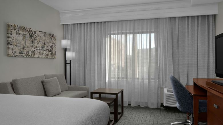 <b>Courtyard by Marriott Airport Room</b>. Images powered by <a href="https://www.leonardoworldwide.com/" title="Leonardo Worldwide" target="_blank">Leonardo</a>.