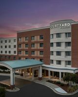 Courtyard by Marriott Airport