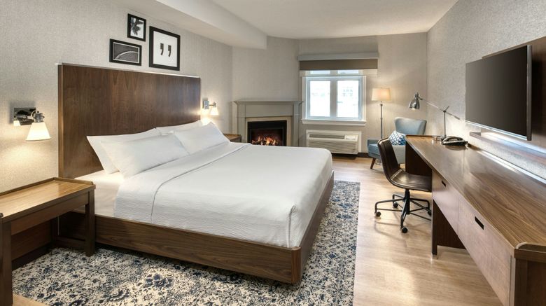 <b>Four Points by Sheraton Barrie Suite</b>. Images powered by <a href="https://www.leonardoworldwide.com/" title="Leonardo Worldwide" target="_blank">Leonardo</a>.