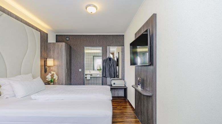 <b>Hotel Grevenbroich Room</b>. Images powered by <a href="https://www.leonardoworldwide.com/" title="Leonardo Worldwide" target="_blank">Leonardo</a>.
