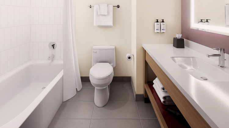 Garner Hotel Totowa Room