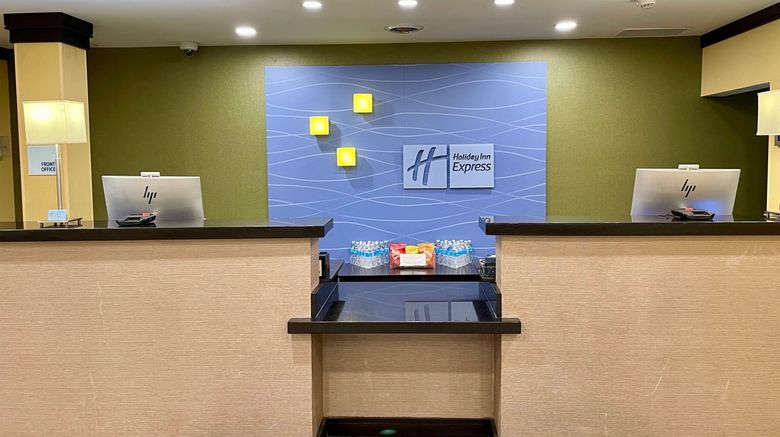<b>Holiday Inn Express & Stes Detroit North Exterior</b>. Images powered by <a href="https://www.leonardoworldwide.com/" title="Leonardo Worldwide" target="_blank">Leonardo</a>.