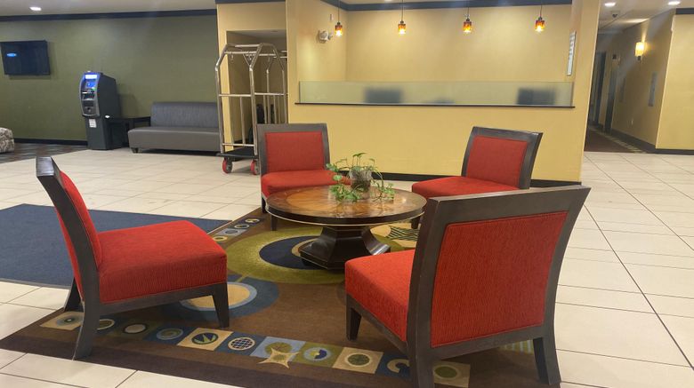 <b>Holiday Inn Express & Stes Detroit North Exterior</b>. Images powered by <a href="https://www.leonardoworldwide.com/" title="Leonardo Worldwide" target="_blank">Leonardo</a>.