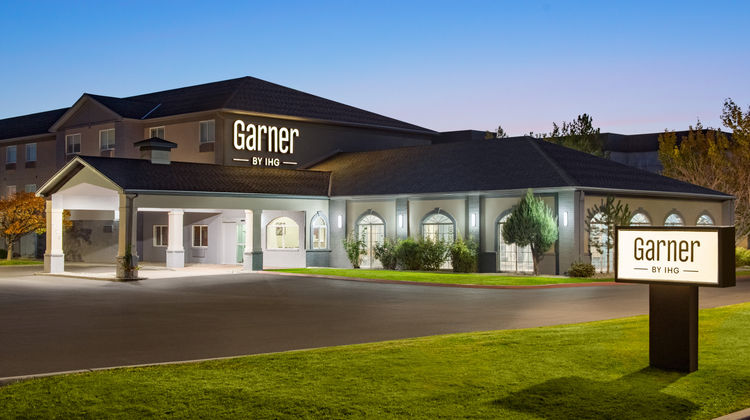 Garner Hotel Salt Lake City Airport Exterior