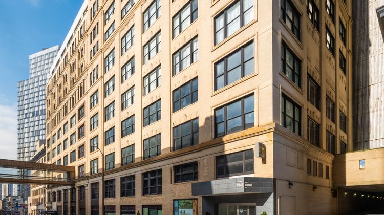 EVEN Hotel Pittsburgh Downtown Exterior