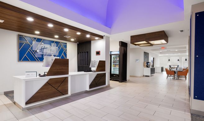 Holiday Inn Express Kingsville Exterior