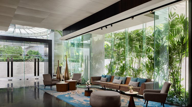 DoubleTree by Hilton Bangkok Ploenchit Lobby