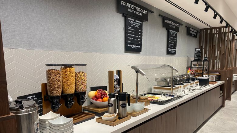 <b>Holiday Inn Laval-Montreal Restaurant</b>. Images powered by <a href="https://www.leonardoworldwide.com/" title="Leonardo Worldwide" target="_blank">Leonardo</a>.
