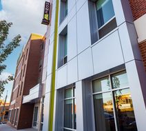 Home2 Suites Memphis Downtown Exterior