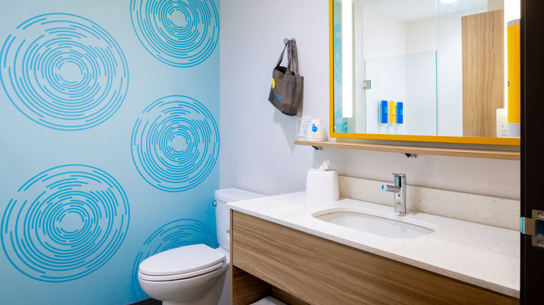 <b>Tru by Hilton Kalamazoo Room</b>. Images powered by <a href="https://www.leonardoworldwide.com/" title="Leonardo Worldwide" target="_blank">Leonardo</a>.