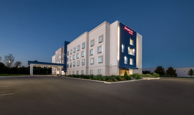 Hampton Inn by Hilton Mt Vernon Exterior