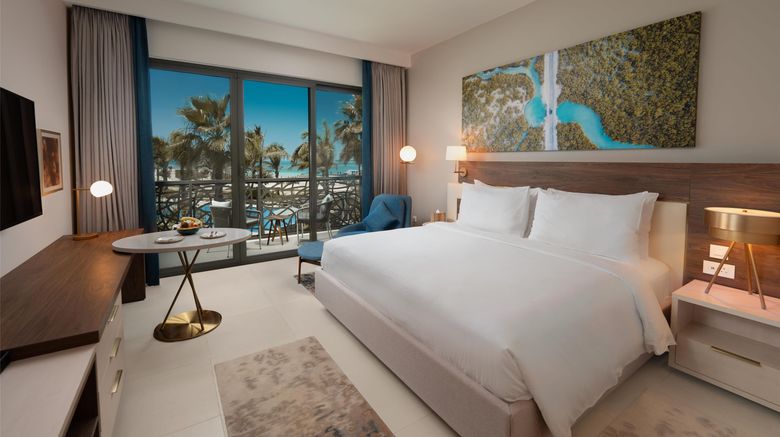 <b>Turtle Bay Resort Room</b>. Images powered by <a href="https://www.leonardoworldwide.com/" title="Leonardo Worldwide" target="_blank">Leonardo</a>.