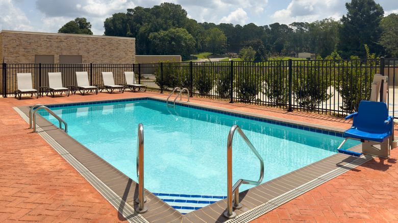 <b>Holiday Inn Express/Suites Meridian I-20 Pool</b>. Images powered by <a href="https://www.leonardoworldwide.com/" title="Leonardo Worldwide" target="_blank">Leonardo</a>.
