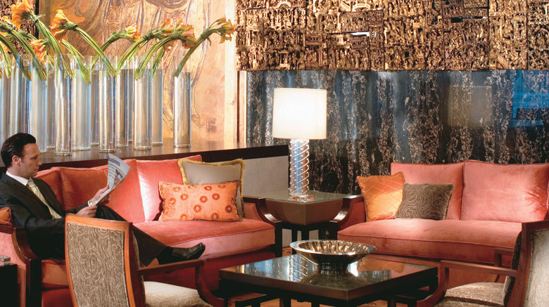 <b>Mandarin Oriental, Hong Kong Lobby</b>. Images powered by <a href="https://www.leonardoworldwide.com/" title="Leonardo Worldwide" target="_blank">Leonardo</a>.